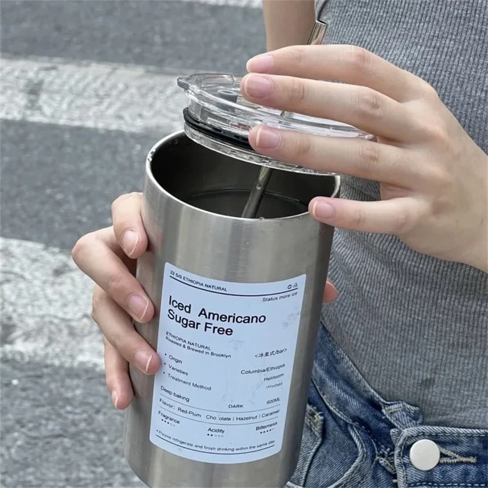 Vaso térmico con pajita de 600ml