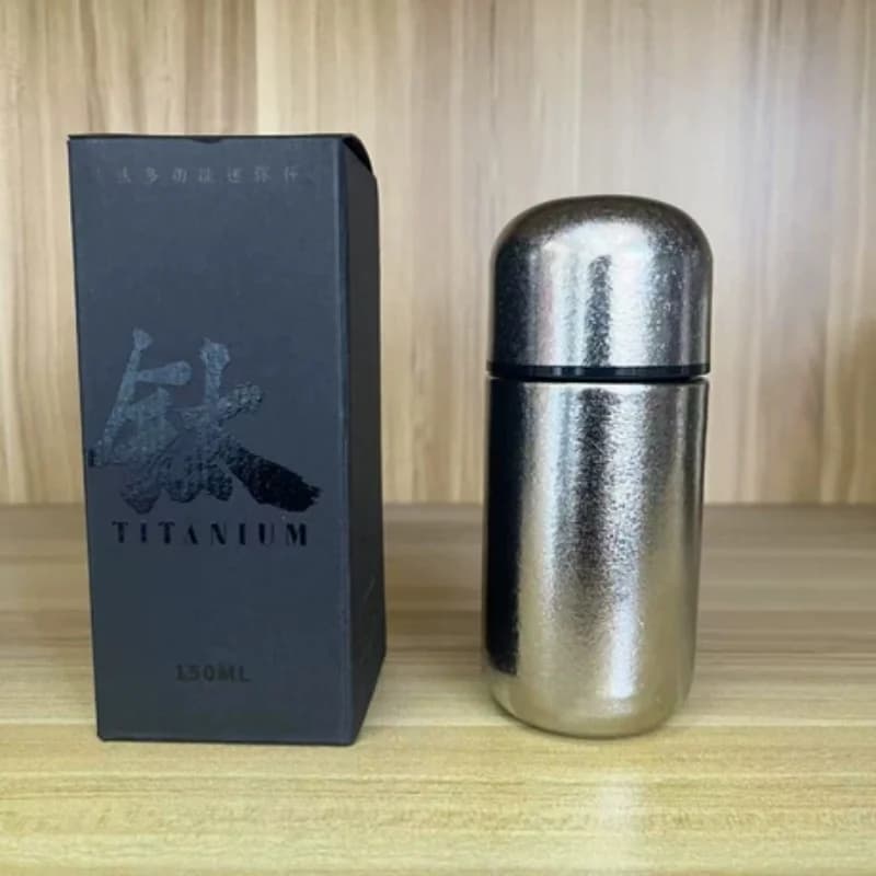 Frasco de bolsillo de titanio puro 150ml