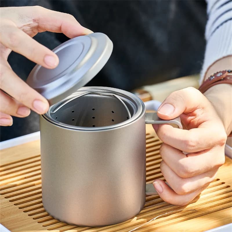 Taza infusora de té de titanio puro 450ml